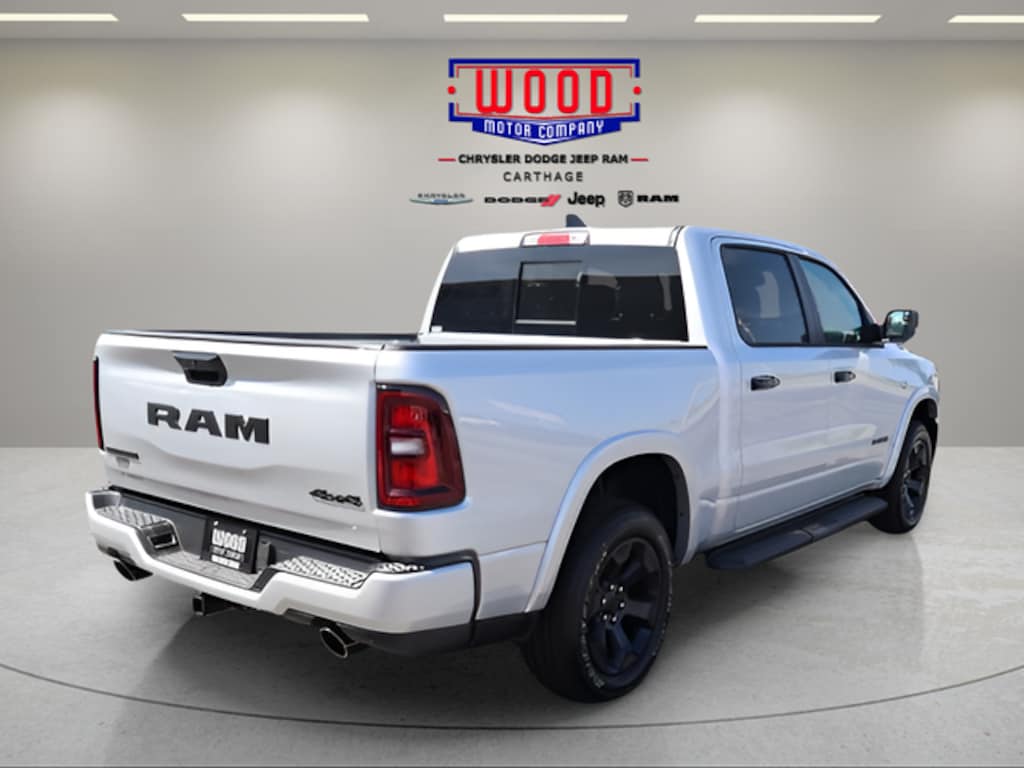 New 2026 Ram 1500 BIG HORN CREW CAB 4X4 5'7 BOX Pickup