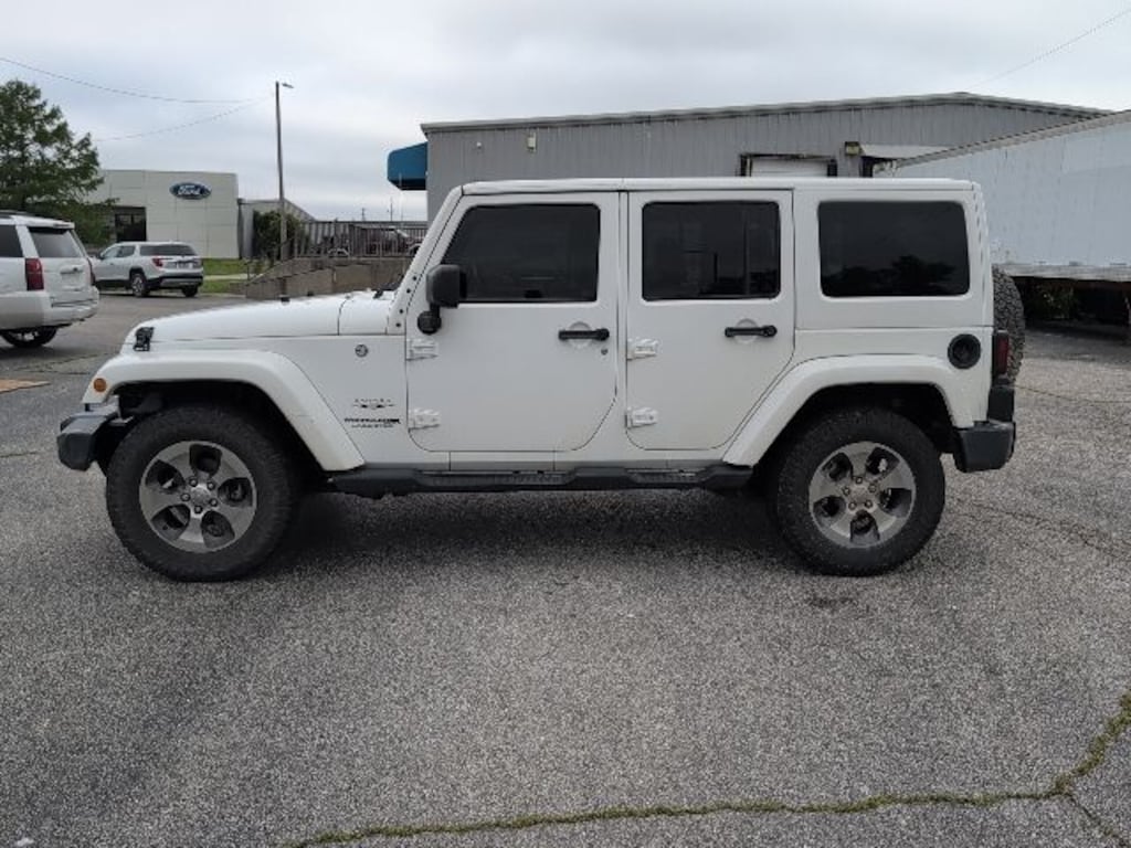 Used 2018 Jeep Wrangler JK Unlimited Sahara SUV