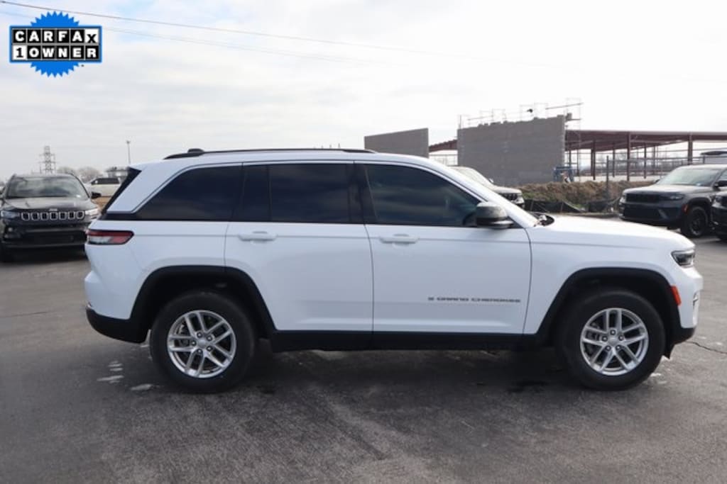 Used 2024 Jeep Grand Cherokee Laredo SUV