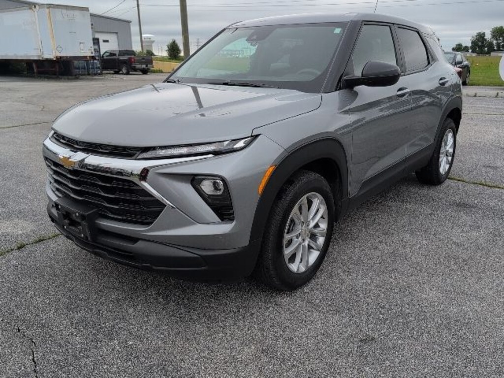 Used 2025 Chevrolet Trailblazer LS SUV