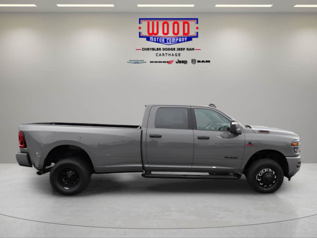New 2026 Ram 3500 BIG HORN CREW CAB 4X4 8' BOX Pickup