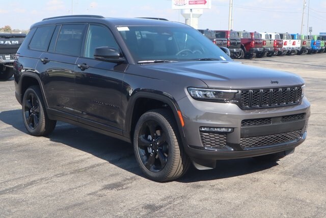 2025 Jeep Grand Cherokee Limited photo 2