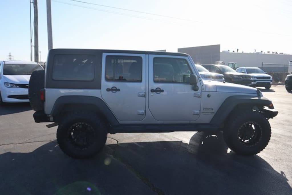 Used 2018 Jeep Wrangler JK Unlimited Sport SUV