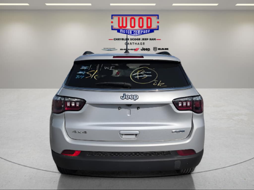 Used 2024 Jeep Compass Latitude SUV