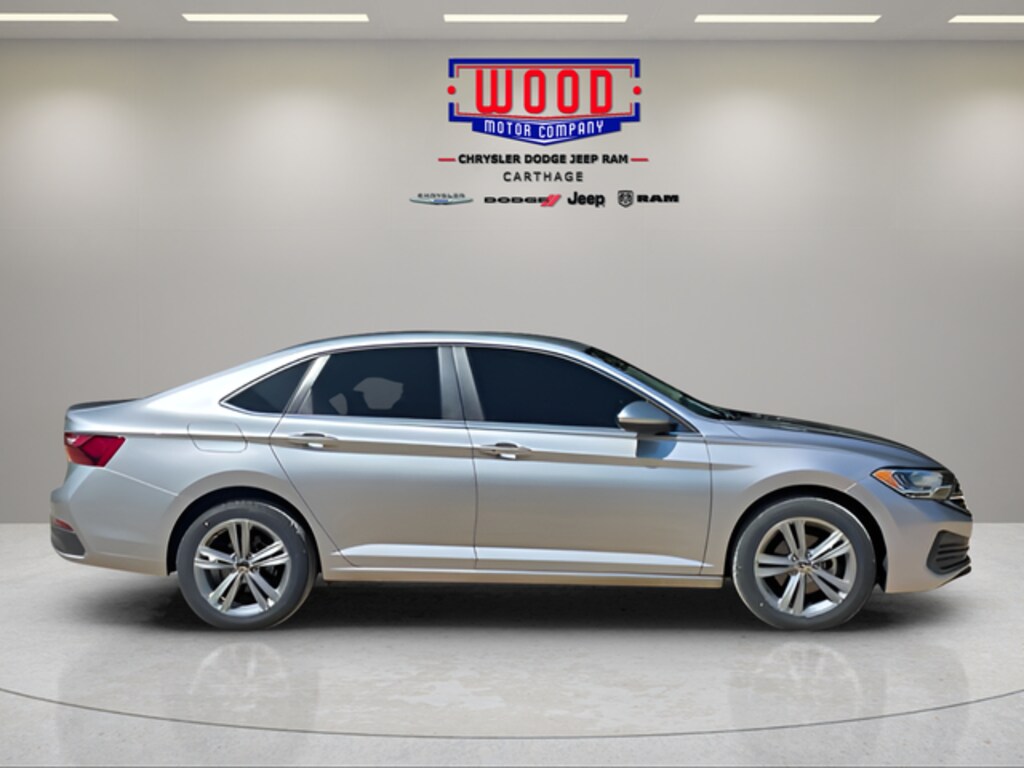 Used 2024 Volkswagen Jetta 1.5T SE Sedan