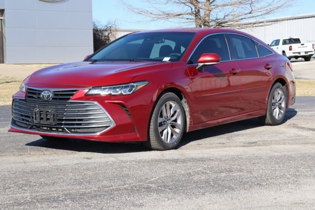 Used 2019 Toyota Avalon XLE Sedan