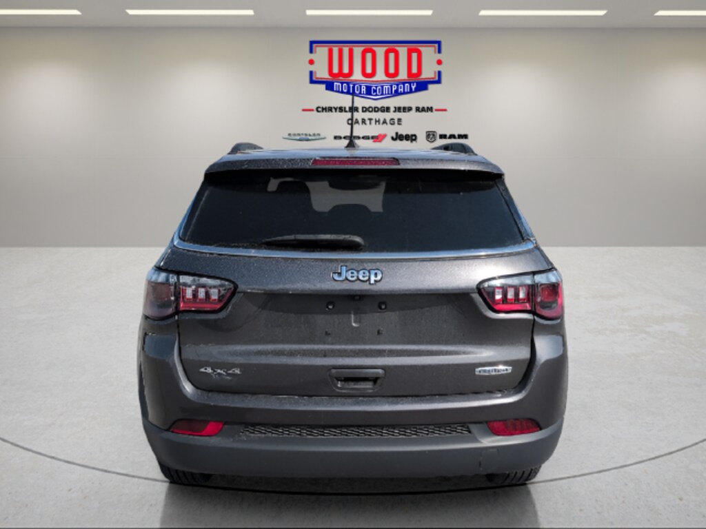 Used 2024 Jeep Compass Latitude SUV
