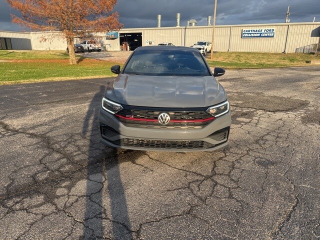 2019 Volkswagen Jetta GLI photo 2