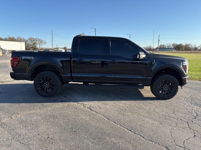 2025 Ford F-150 Lariat photo 4