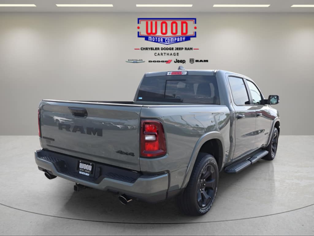 New 2026 Ram 1500 BIG HORN CREW CAB 4X4 5'7 BOX Pickup