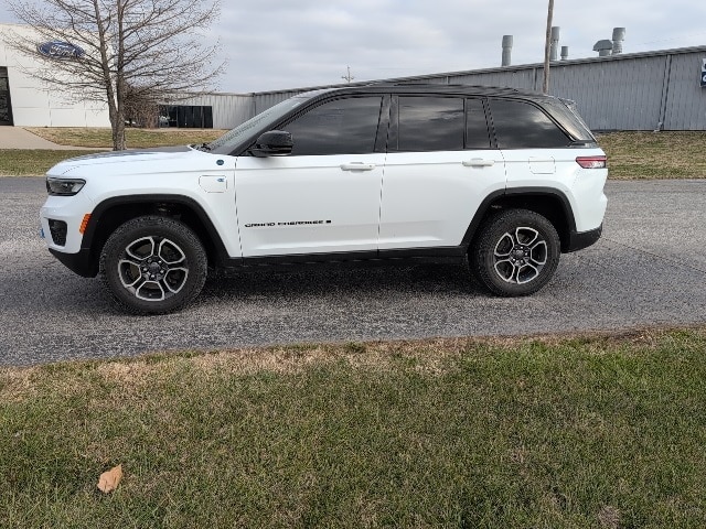 2022 Jeep Grand Cherokee Trailhawk 4xe's photo