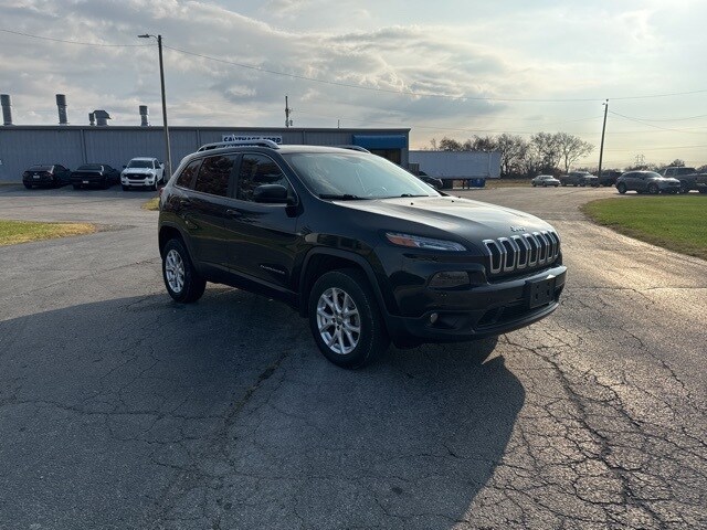 2014 Jeep Cherokee Latitude photo 3