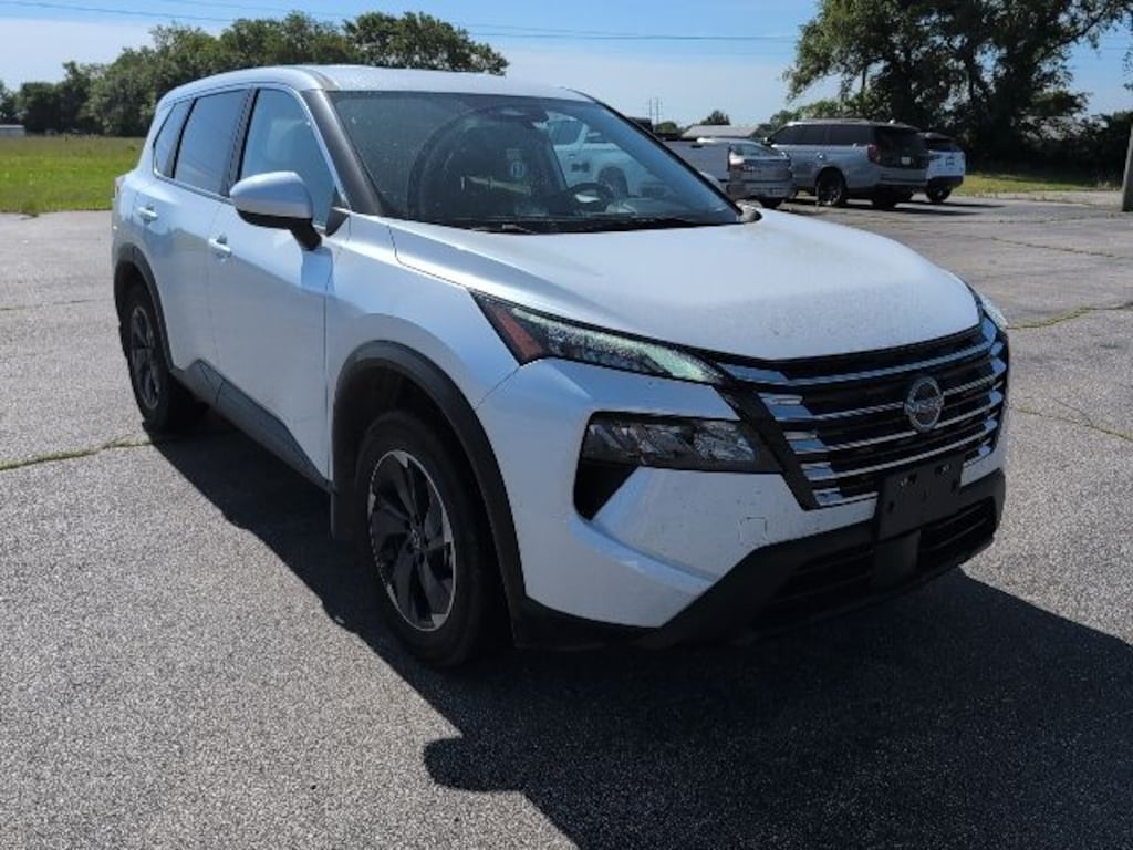 Used 2024 Nissan Rogue SV SUV