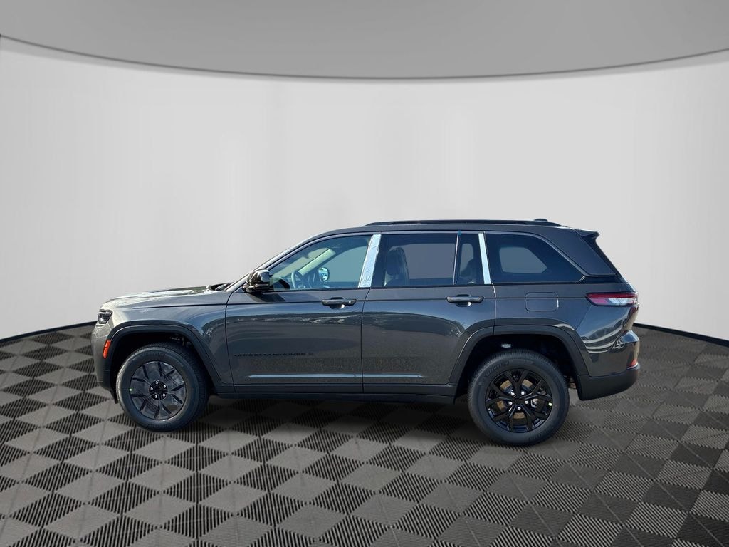 New 2026 Jeep Grand Cherokee LAREDO ALTITUDE 4X4 Sport Utility