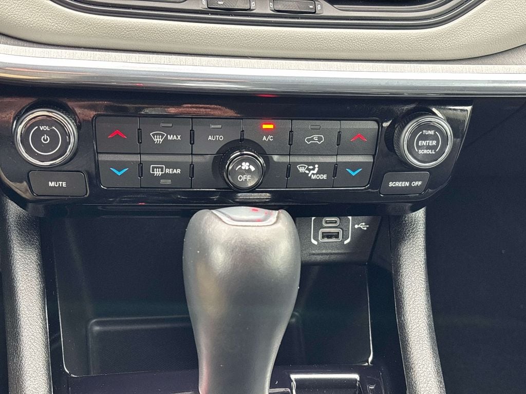 2022 Jeep Compass Limited - Photo 23