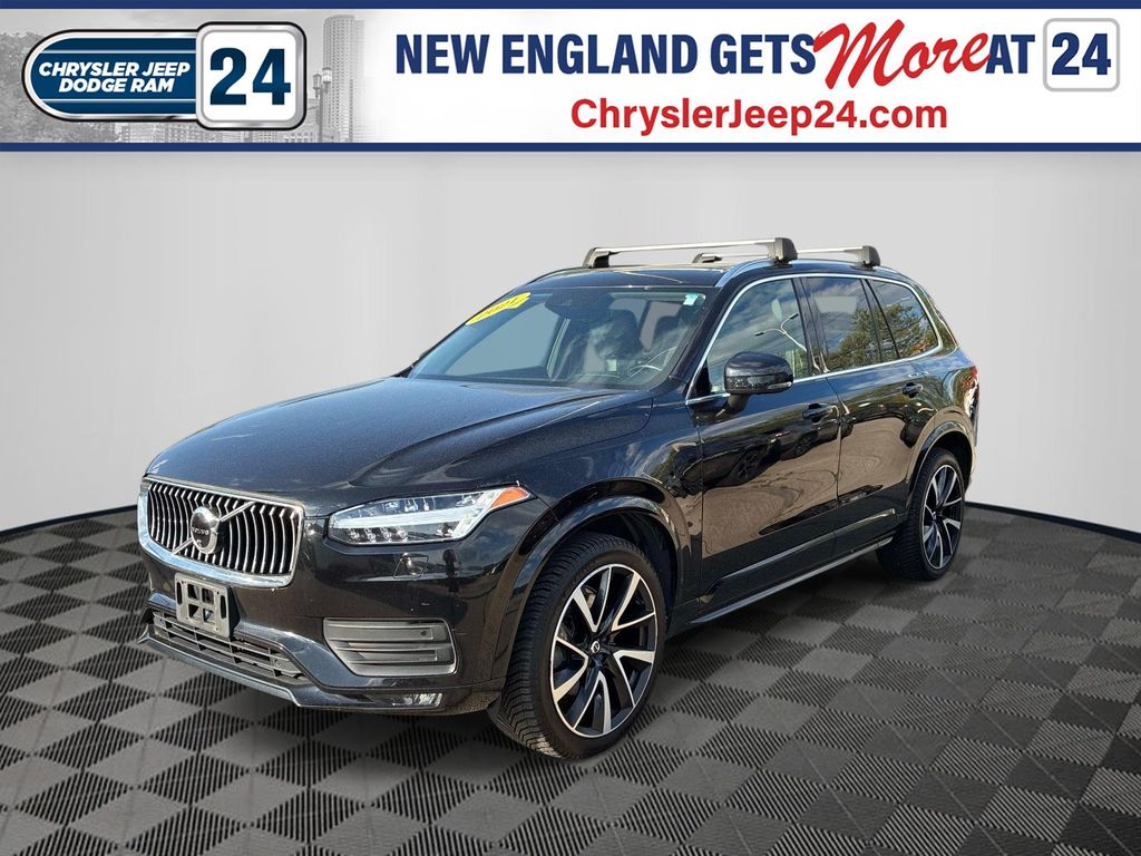 2021 Volvo XC90 T6 Momentum AWD's photo