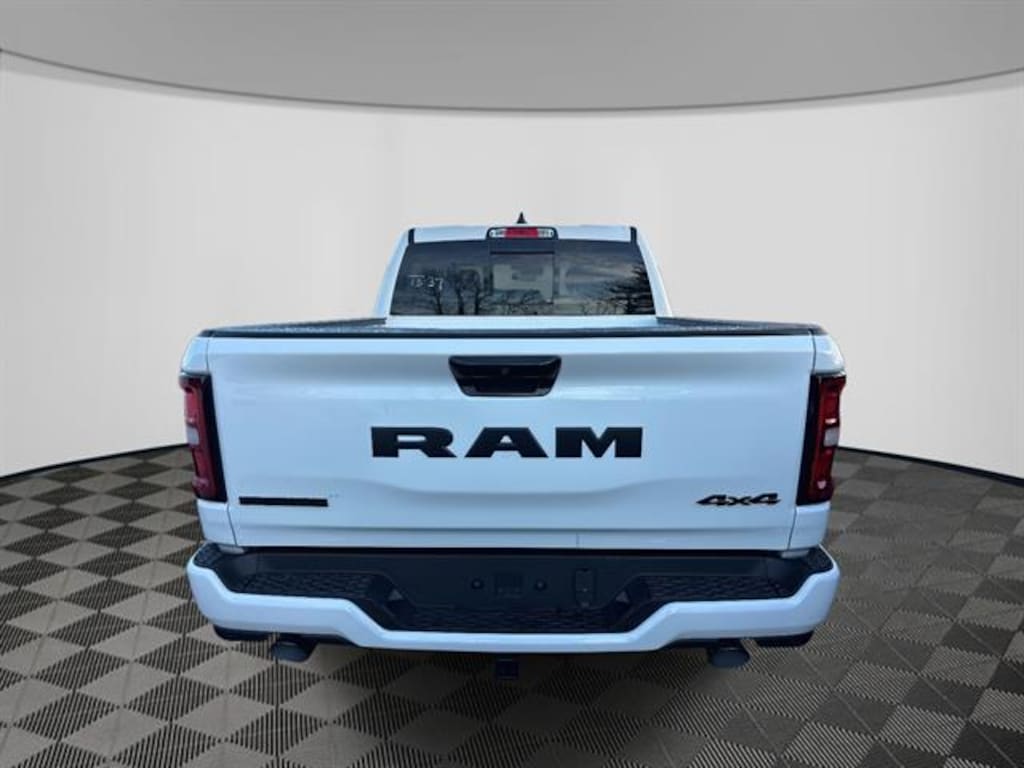 New 2026 Ram 1500 BIG HORN CREW CAB 4X4 5'7 BOX Pickup