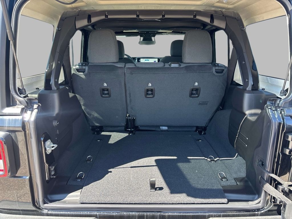 New 2026 Jeep Wrangler 4-DOOR SPORT S Sport Utility