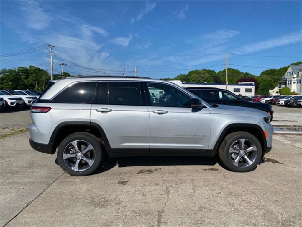New 2024 Jeep Grand Cherokee LIMITED 4X4 For Sale Somerset MA