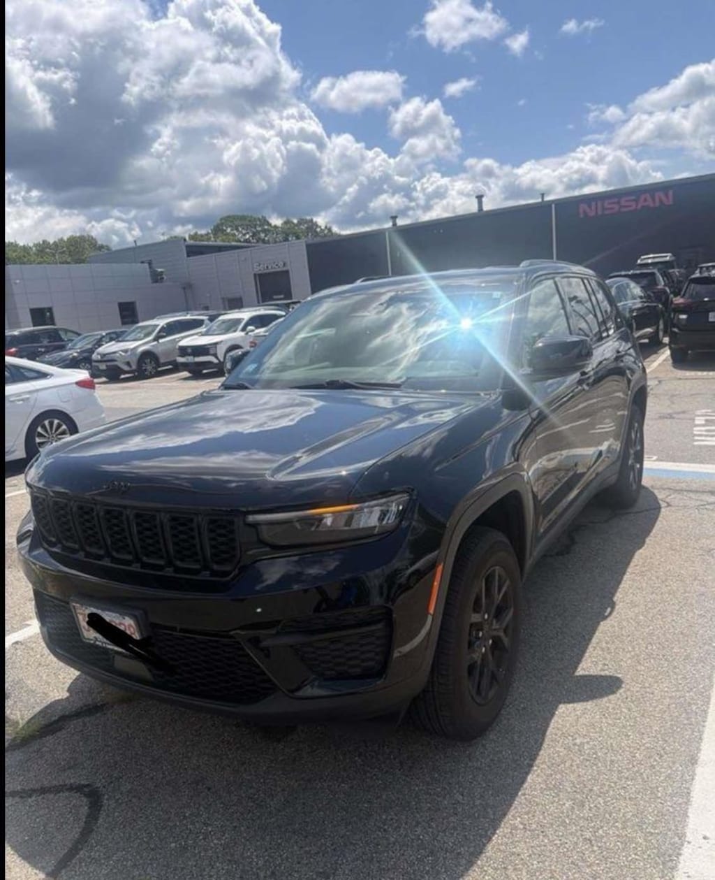Used 2024 Jeep Grand Cherokee Altitude SUV