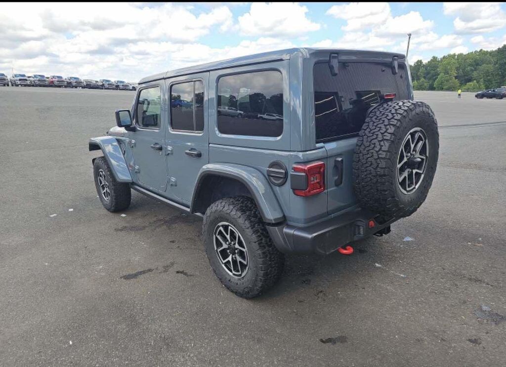 Used 2025 Jeep Wrangler Rubicon SUV