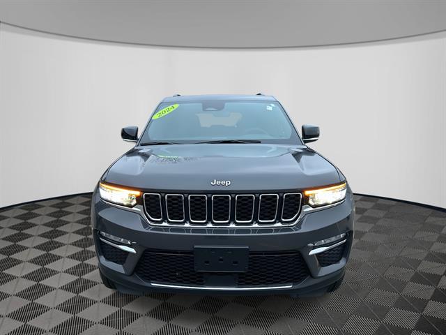 2024 Jeep Cherokee photo 2