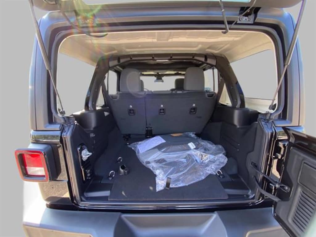 New 2025 Jeep Wrangler 4-DOOR SPORT S Sport Utility