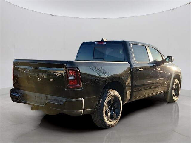 2025 Ram 1500 Tradesman photo 2