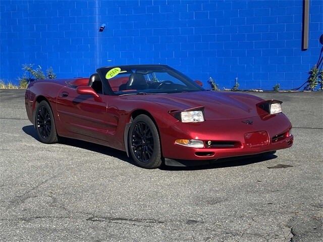 2004 Chevrolet Corvette Base photo 3