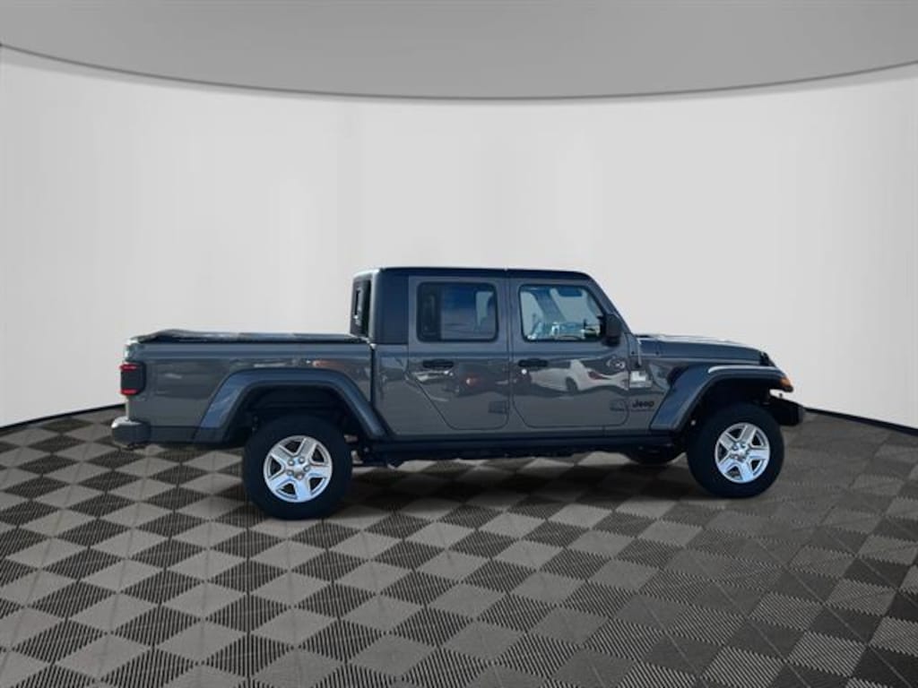 Certified 2022 Jeep Gladiator Sport S