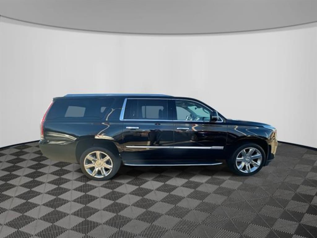 Used 2017 Cadillac Escalade ESV Luxury