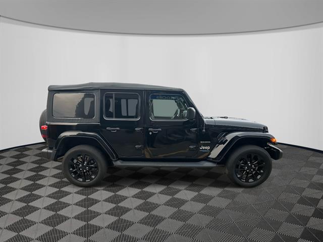 2022 Jeep Wrangler Unlimited Sahara 4xe photo 4