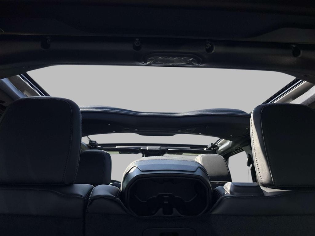 New 2026 Jeep Wrangler 4-DOOR RUBICON Sport Utility