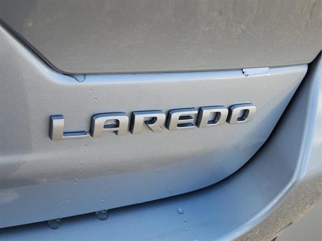 New 2025 Jeep Grand Cherokee LAREDO X 4X4 Sport Utility