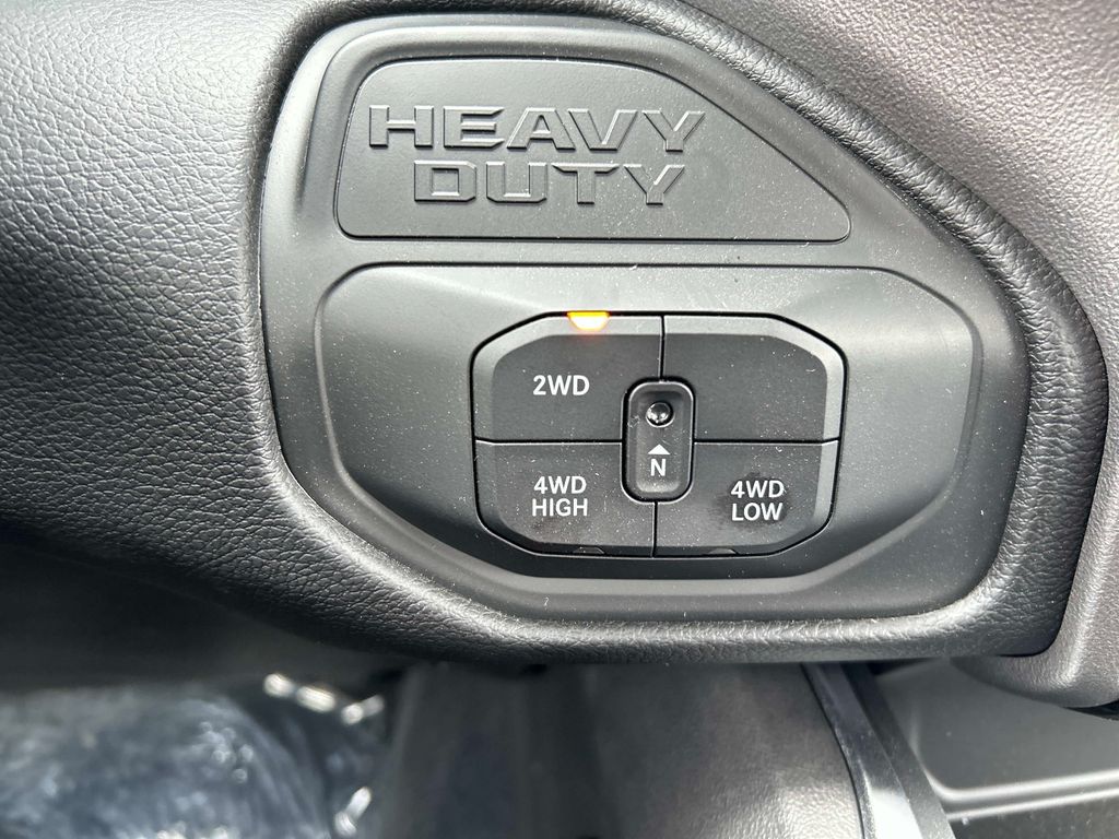 2026 RAM 2500 Big Horn - Photo 9