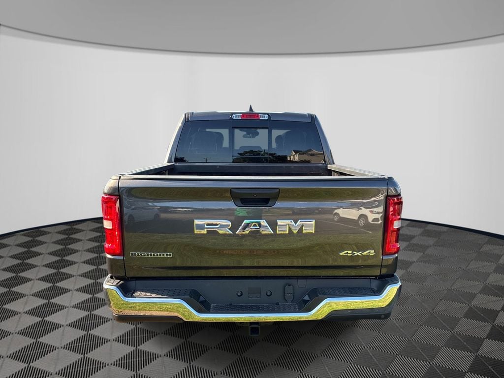 New 2026 Ram 1500 BIG HORN CREW CAB 4X4 5'7 BOX Pickup