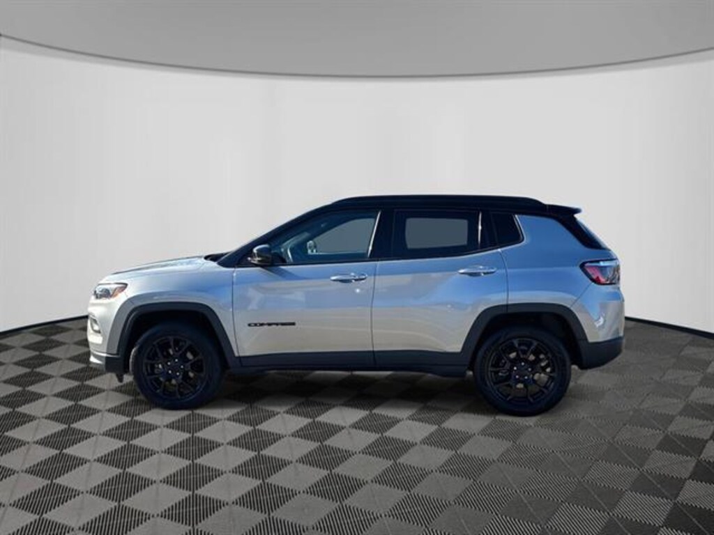 Certified 2022 Jeep Compass Altitude SUV