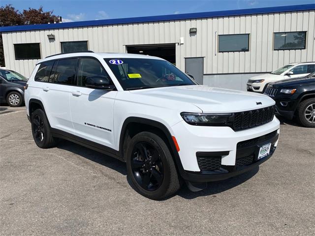 2021 Jeep Grand Cherokee Altitude photo 3