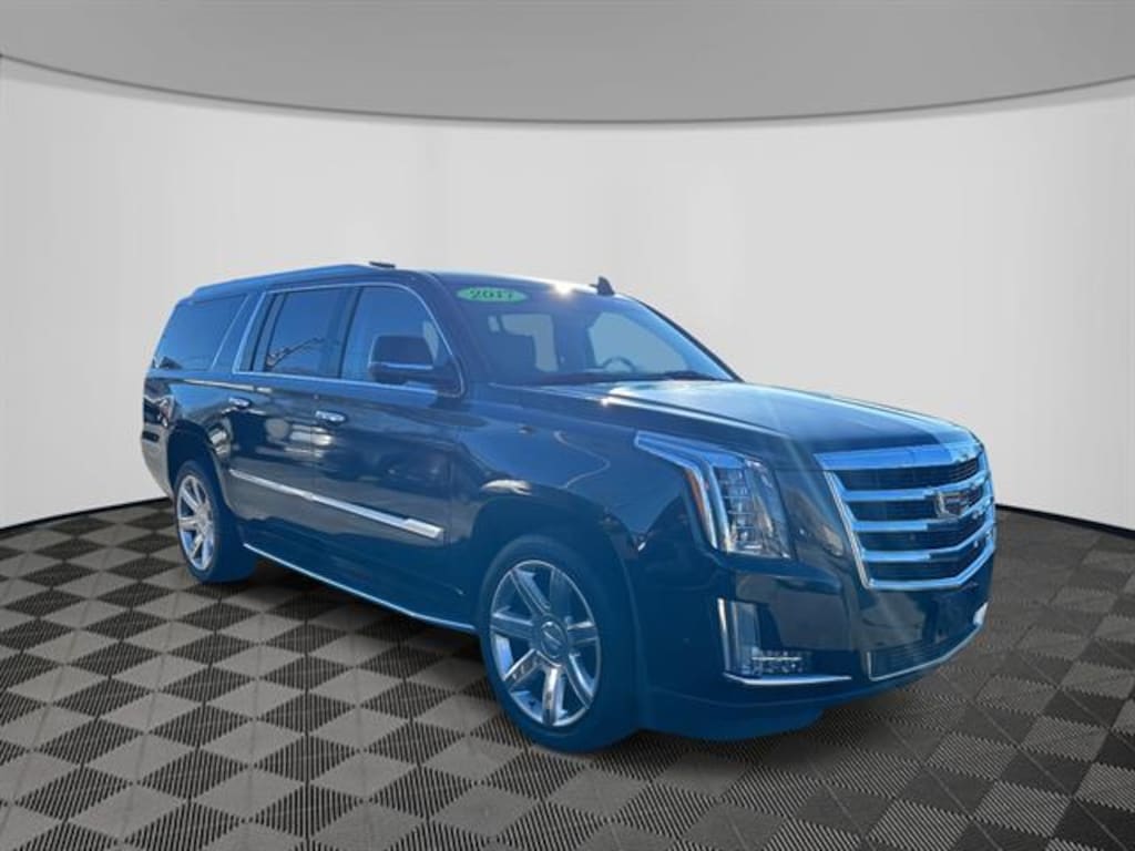 Used 2017 Cadillac Escalade ESV Luxury