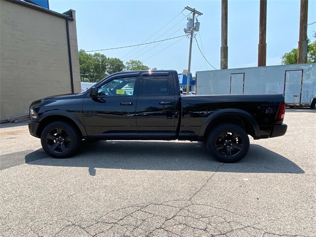 2022 Ram 1500 Classic SLT photo 4