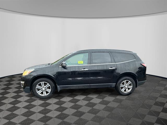 2017 Chevrolet Traverse 2LT photo 4