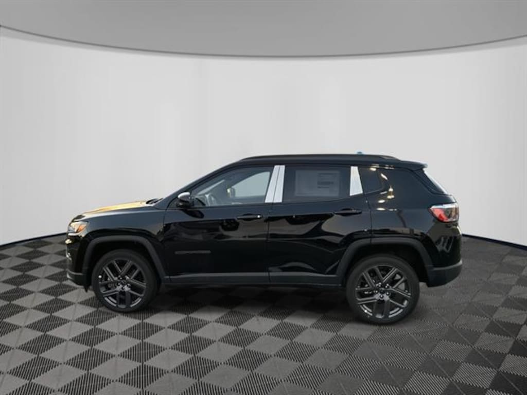 New 2026 Jeep Compass LIMITED ALTITUDE 4X4 Sport Utility