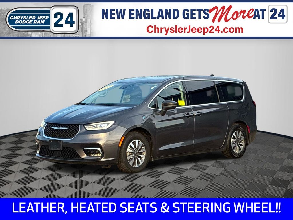 2022 Chrysler Pacifica Hybrid Touring L