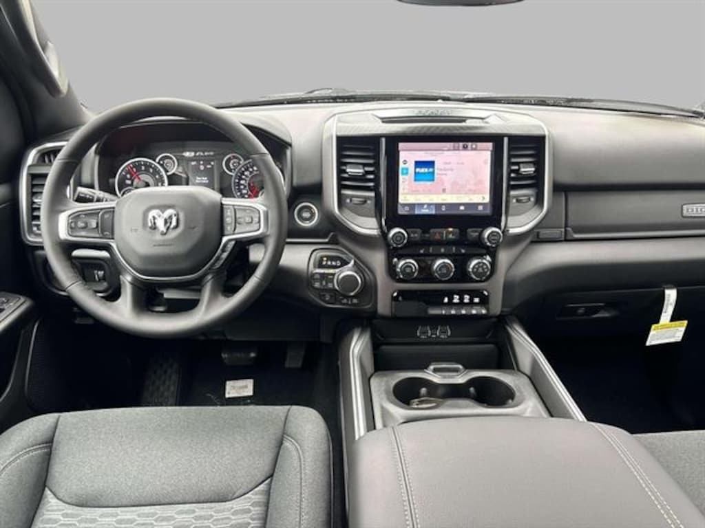 New 2026 Ram 1500 BIG HORN CREW CAB 4X4 5'7 BOX Pickup