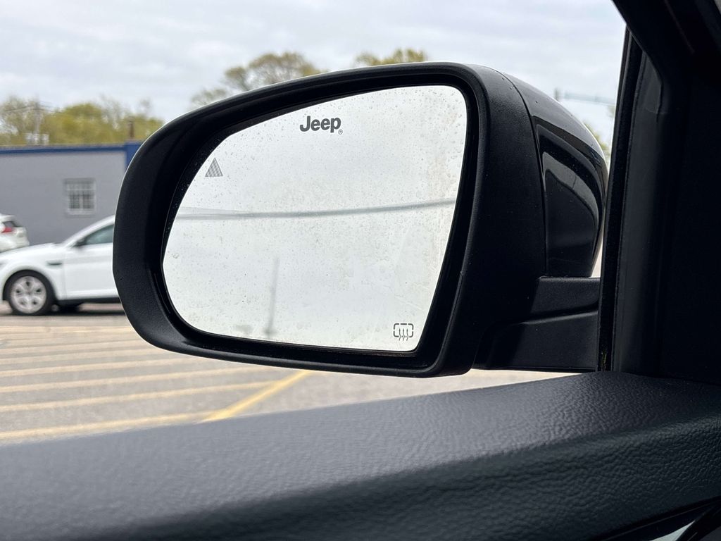 2022 Jeep Compass Limited - Photo 31