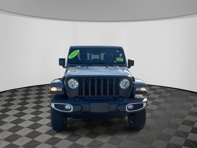 2022 Jeep Gladiator Sport S photo 2