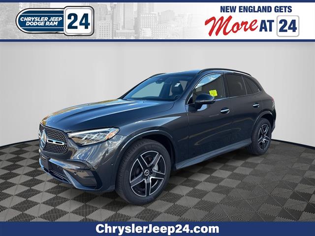 2025 Mercedes-Benz GLC Base's photo