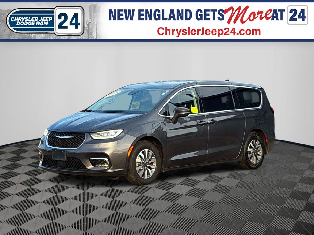 2022 Chrysler Pacifica Hybrid