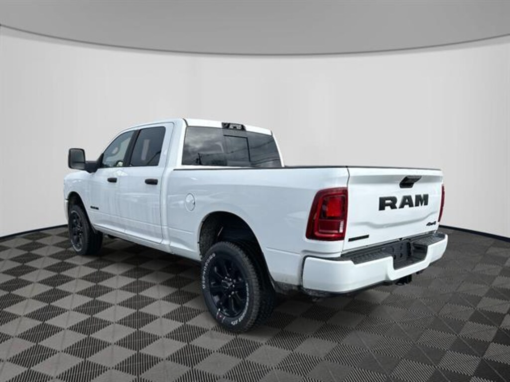 New 2026 Ram 2500 BIG HORN CREW CAB 4X4 6'4 BOX Pickup