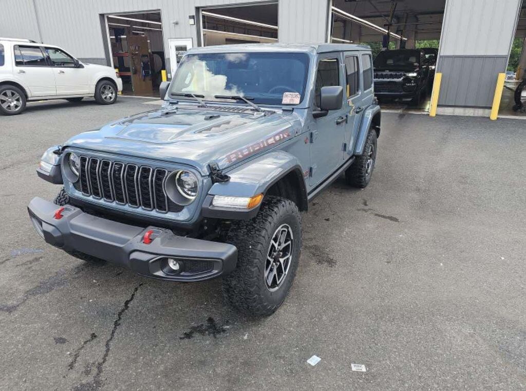 Used 2025 Jeep Wrangler Rubicon SUV